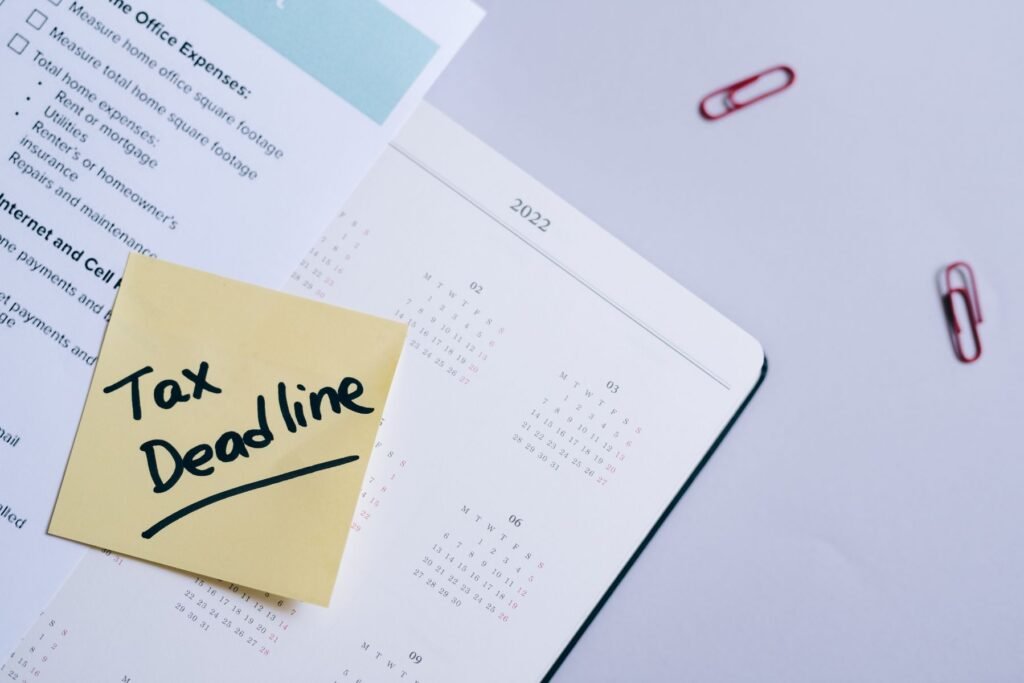 Income tax return filing deadline reminder in Pakistan