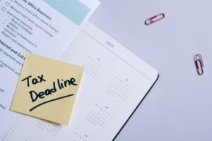 Income tax return filing deadline reminder in Pakistan