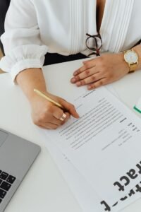 Drafting a formal legal notice document in Pakistan
